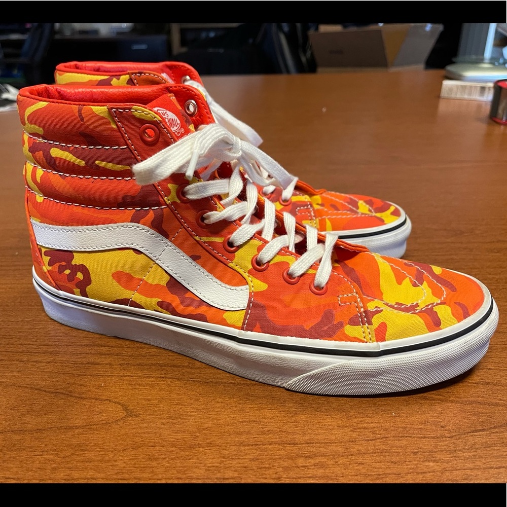 Vans Sk8 hi orange camo mens 9.5 women’s 11